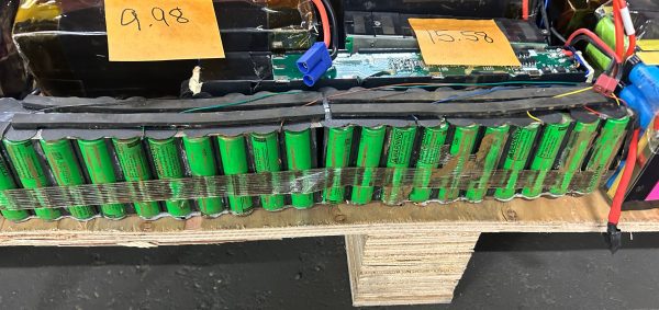 341 pound pallet Of Mixed Lithium Ion 18650 Batteries For Discount